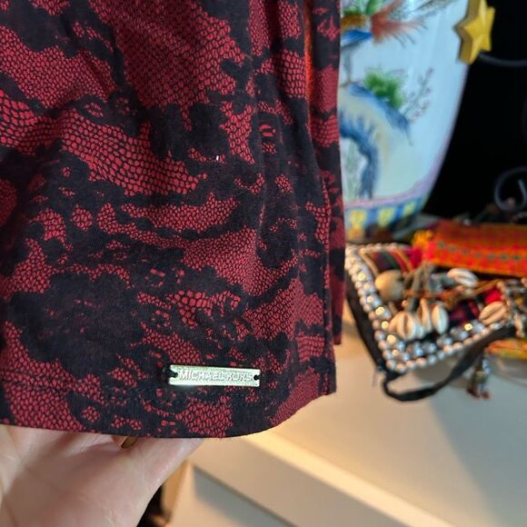 Michael Kors Red and Black Lace Peekaboo Shoulders Top Medium - Picture 10 of 14